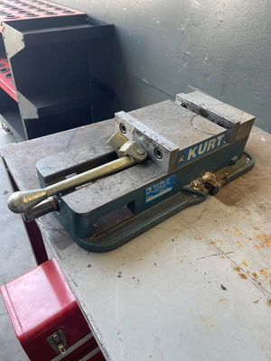 KURT ANGLOCK D675 6" VISE Tooling & Accessories (Other) | PM Machines (2)