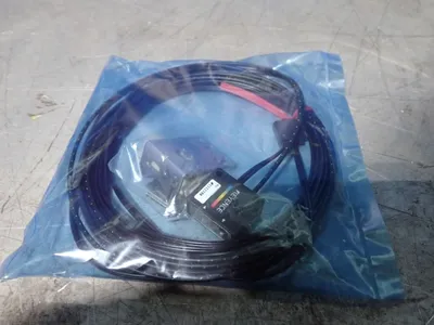 New | in-Stock KEYENCE CZH32 Sensors | HGR 24 #753391
