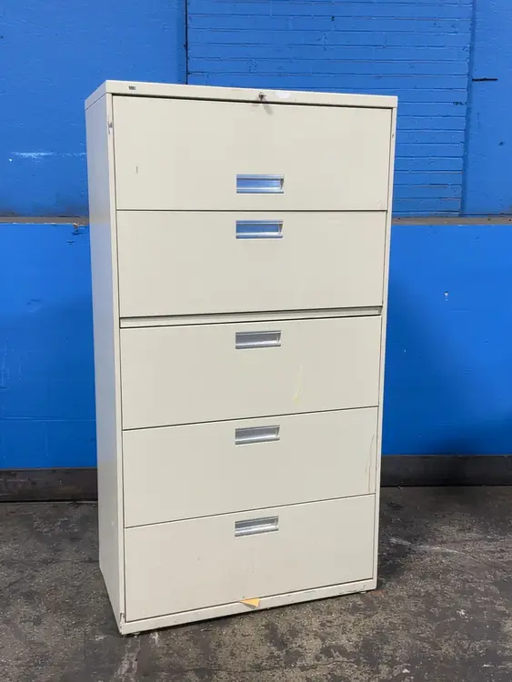 Used HDN _UNKNOWN_ Cabinets Ohio US | HGR 24 #1083958