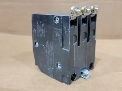 USED SQUARE D QOB320