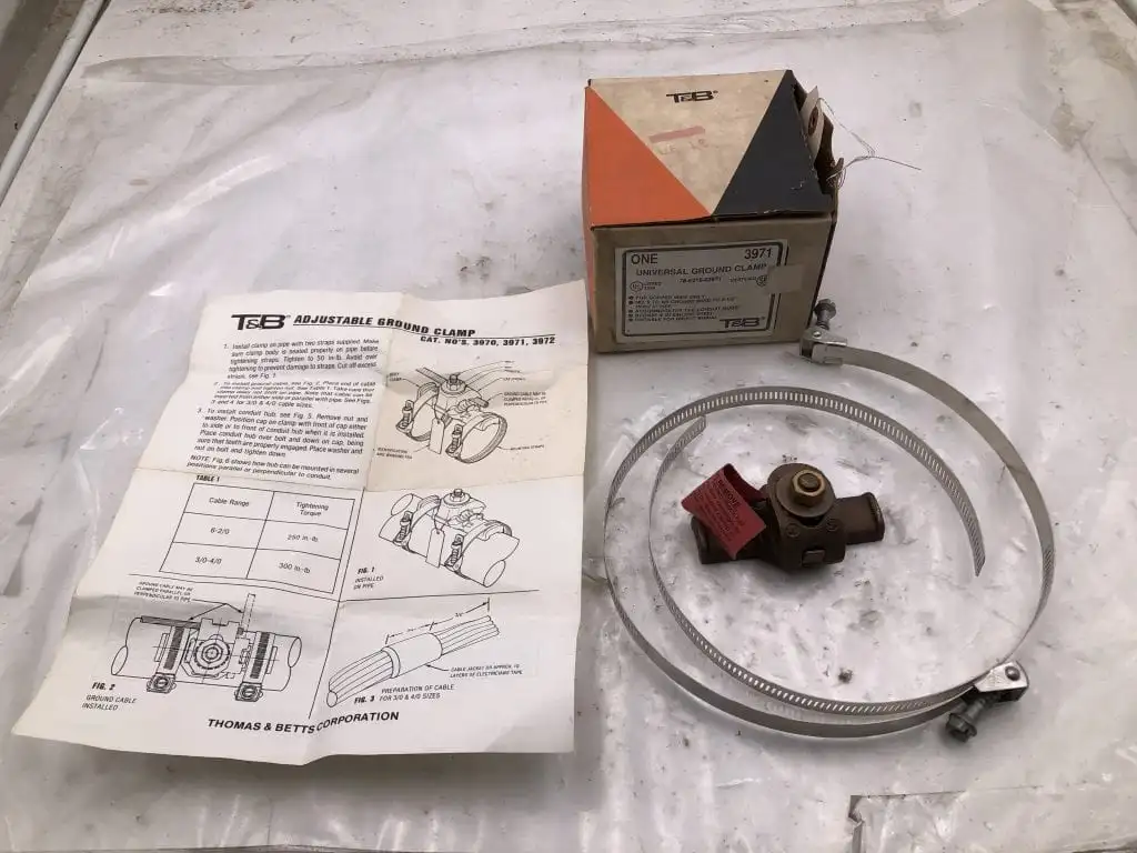 Thomas & Betts 3971 Bronze/Stainless Steel Universal Ground Clamp 2-1/2″ -5″ -NIB