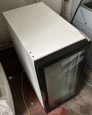 174-0063 Norlake NLCT55 Countertop Glass Door Commercial Self Contained Freezer