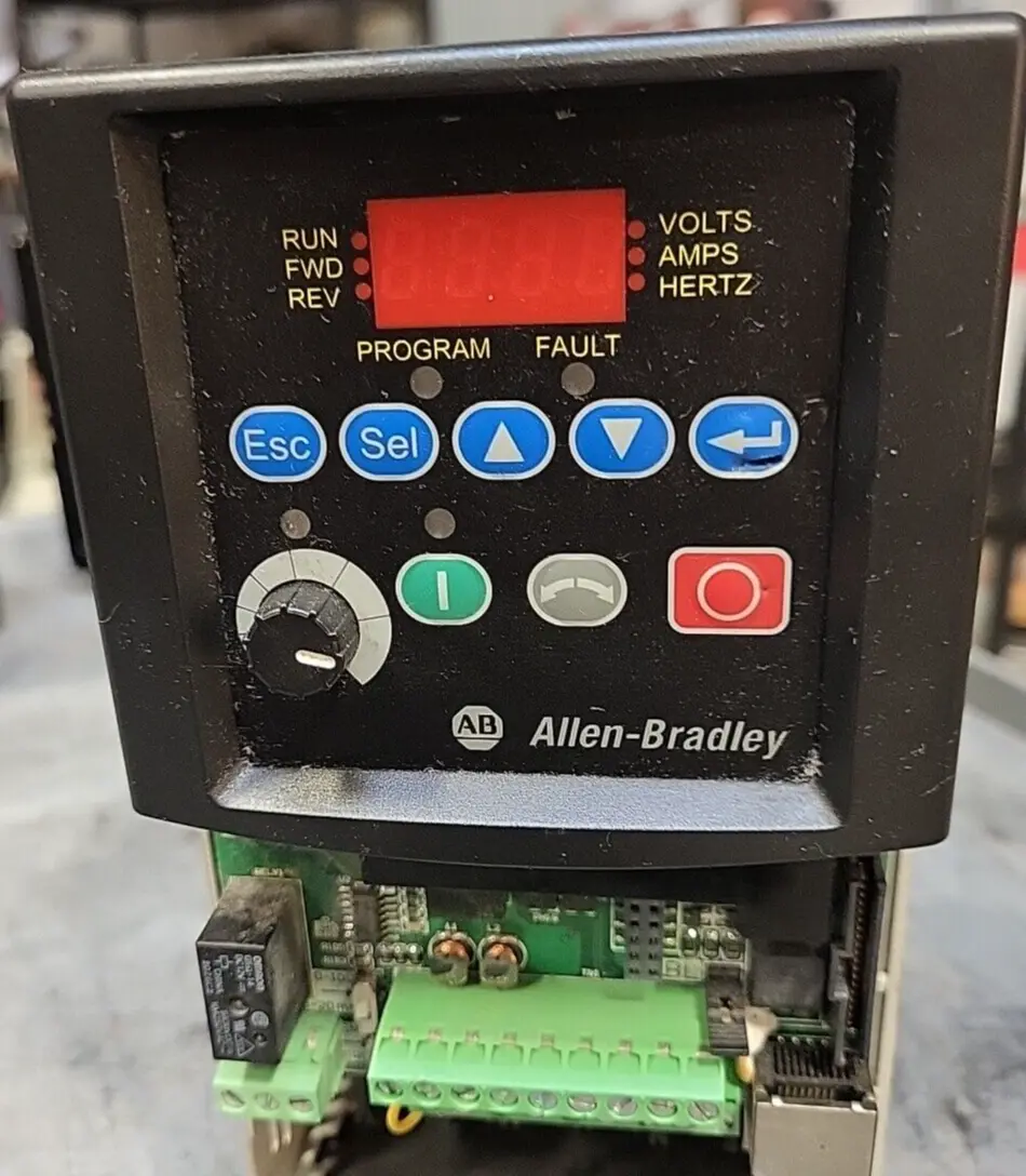 Allen Bradley 22B-D2P3N104 SERIES A PowerFlex 40 AC Drive (BIN 4 .5. 5)