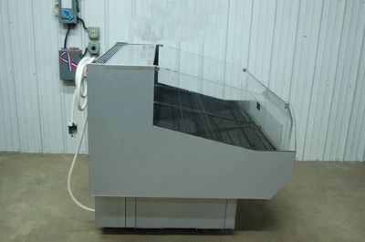142-0968 Hussmann Q2SSM4S 50" Self Contained Deli Produce Fruit Display Cooler
