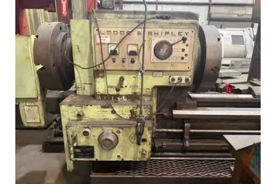 LODGE & SHIPLEY SUPERTURN 3220 Engine Lathes (Gap Bed, Hollow-Spindle, Tracer) | Mohawk Machinery (2)