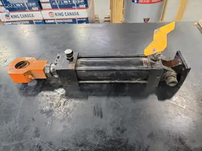 USED PARKER FILTRATION 02.50-CEE 2HLU24AC 8.000