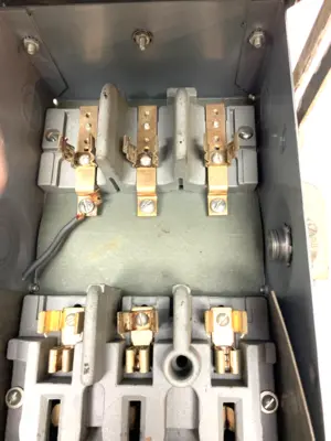 Used Trumbull _UNKNOWN_ Circuit Breakers Michigan US | Maverick Industrial Sales #1394384