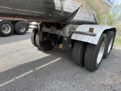 Used 1999 POLAR _UNKNOWN_ Liquid Supply Trailers Indiana US | Lakeshore Equipment Sales #1546610