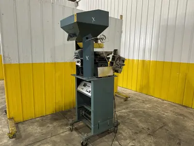 3 CU FT SIGMA SYNTRON FMC MODEL #VPF305 HOPPER & BOWL FEEDER: STOCK #23083
