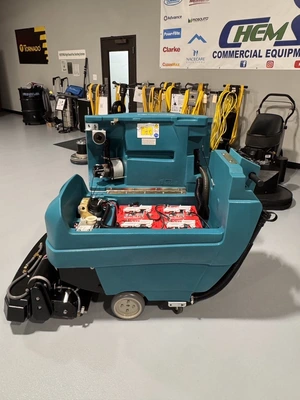Tennant 1610 Ready Space Carpet Extractor Refurbished