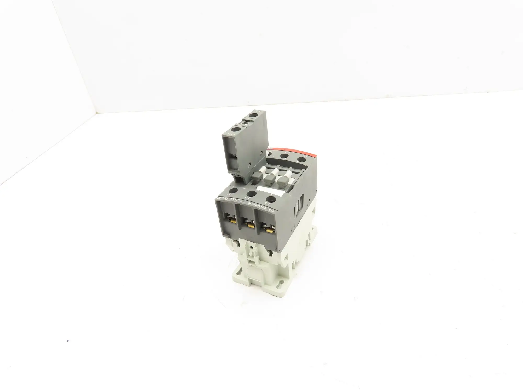 ABB AF30Z-30-00-21 Auxiliary Contactor 600V 50A