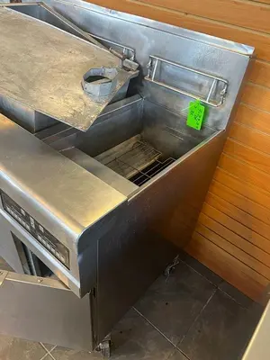 Frymaster FPPH355 Natural Gas 150 lb. 3 Unit High-Efficiency Gas Floor Fryer System with CM3.5 Controls - 240,000 BTUFrymaster FPPH355 Natural Gas 150 lb. 3 Unit High-Efficiency Gas Floor Fryer System with CM3.5 Controls - 240,000 BTU