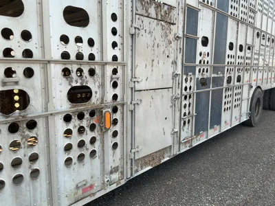 Used 2007 MERRITT 53' ALUMINUM LIVESTOCK Agricultural Trailers Michigan US | Miedema Asset Management Group #1328961