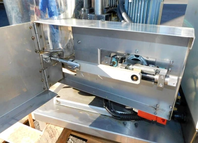 USED HOT POUR FILLER HOT POUR FILLER