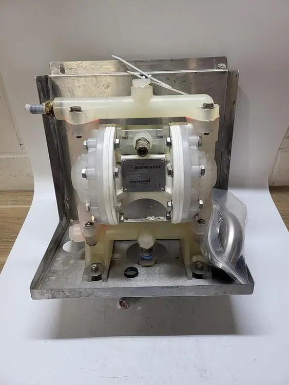 Used UNIFLOW _UNKNOWN_ Parts (Hydraulics and Pneumatics) | ND Industrial Surplus #1219432