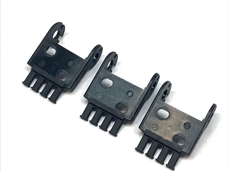 Used IGUS CABLE CHAIN BRACKET Miscellaneous MRO | Maverick Industrial Sales #1122039