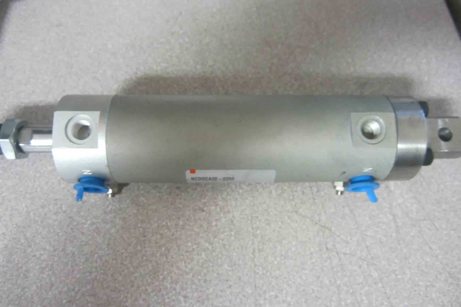 NEW SMC NCDGCA32-0250 ACTUATOR NCDGCA320250