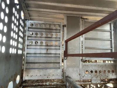 Used 2007 MERRITT 53' ALUMINUM LIVESTOCK Agricultural Trailers Michigan US | Miedema Asset Management Group #1328961