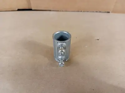 NEW THOMAS & BETTS CI5104
