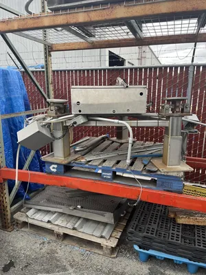 USED LEE INDUSTRIES 200 D7S