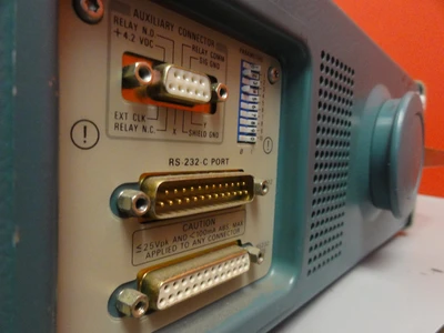 USED TEKTRONIX 2221