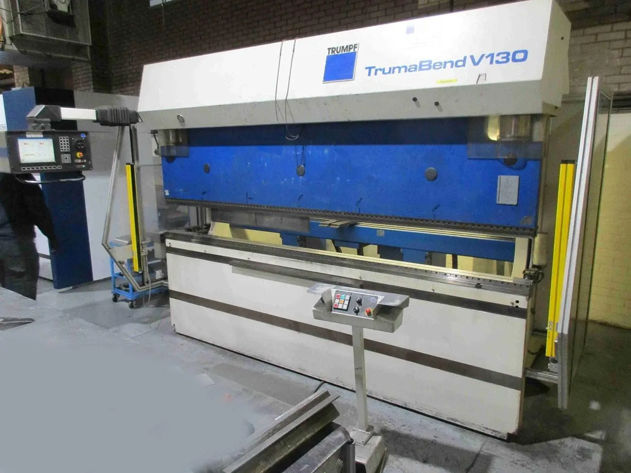 USED TRUMPF TRUMABEND V130 130 TON X 3100 MM CNC
