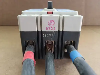 USED CUTLER-HAMMER ED3225