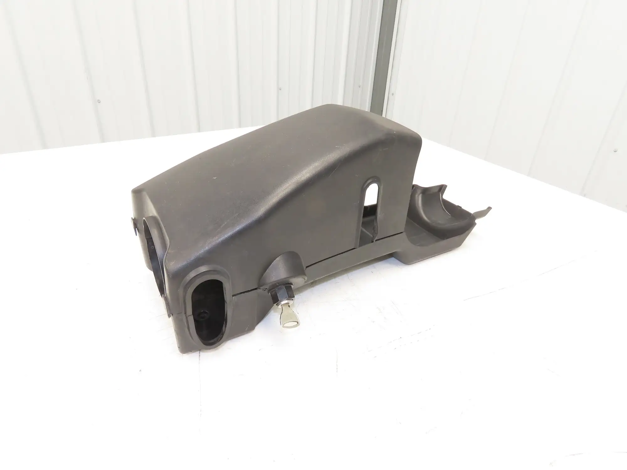 Toyota Electric Forklift Steering Column Shroud Cover W/Key Removed From 8FBE15U