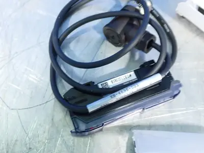 NEW KEYENCE FSV31