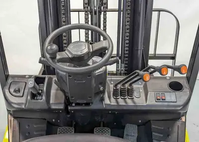 USED 2024 UN-FORKLIFT FL25T-NJX2