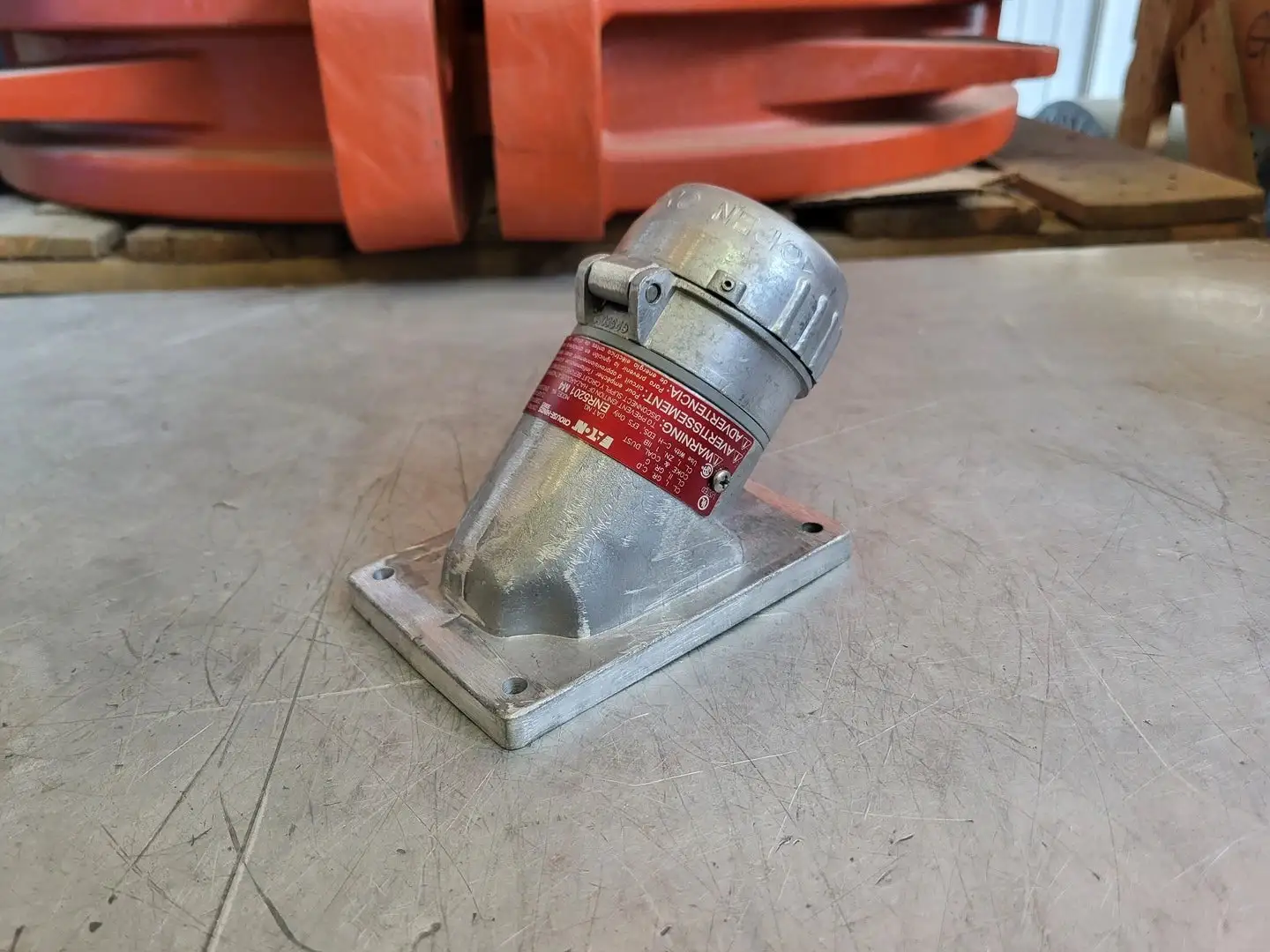 NEW CROUSE-HINDS ENR5201 M4