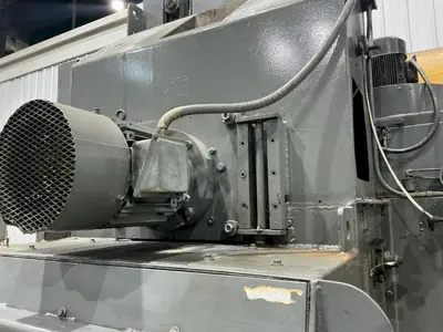 5 CU FT X 15 HP WHEELABRATOR TUMBLAST RUBBER BELT SHOT BLAST CABINET: YOBRO #25013
