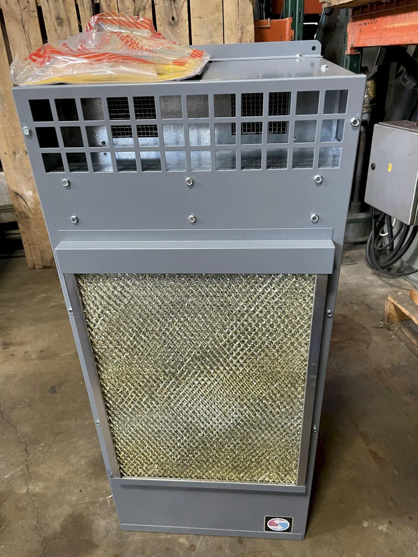 NEW Mclean HE-3616-106