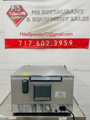 Cadco Lisa Unox XAF013 Countertop Convection Oven Fully Refurbished