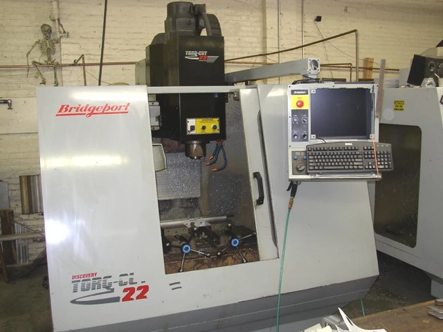 Used 1997 BRIDGEPORT TORQ-CUT Vertical Machining Centers | Two Spade Machinery LLC #507754