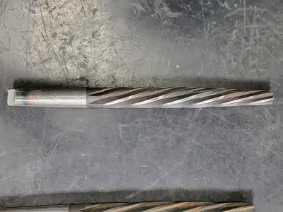 Spiral Flute Taper Shank Reamer (4pcs different sizes)