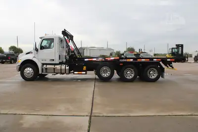 Used 2027 PETERBILT 548 Rolloff Trucks Texas US | Roll Off Truck World #1491999