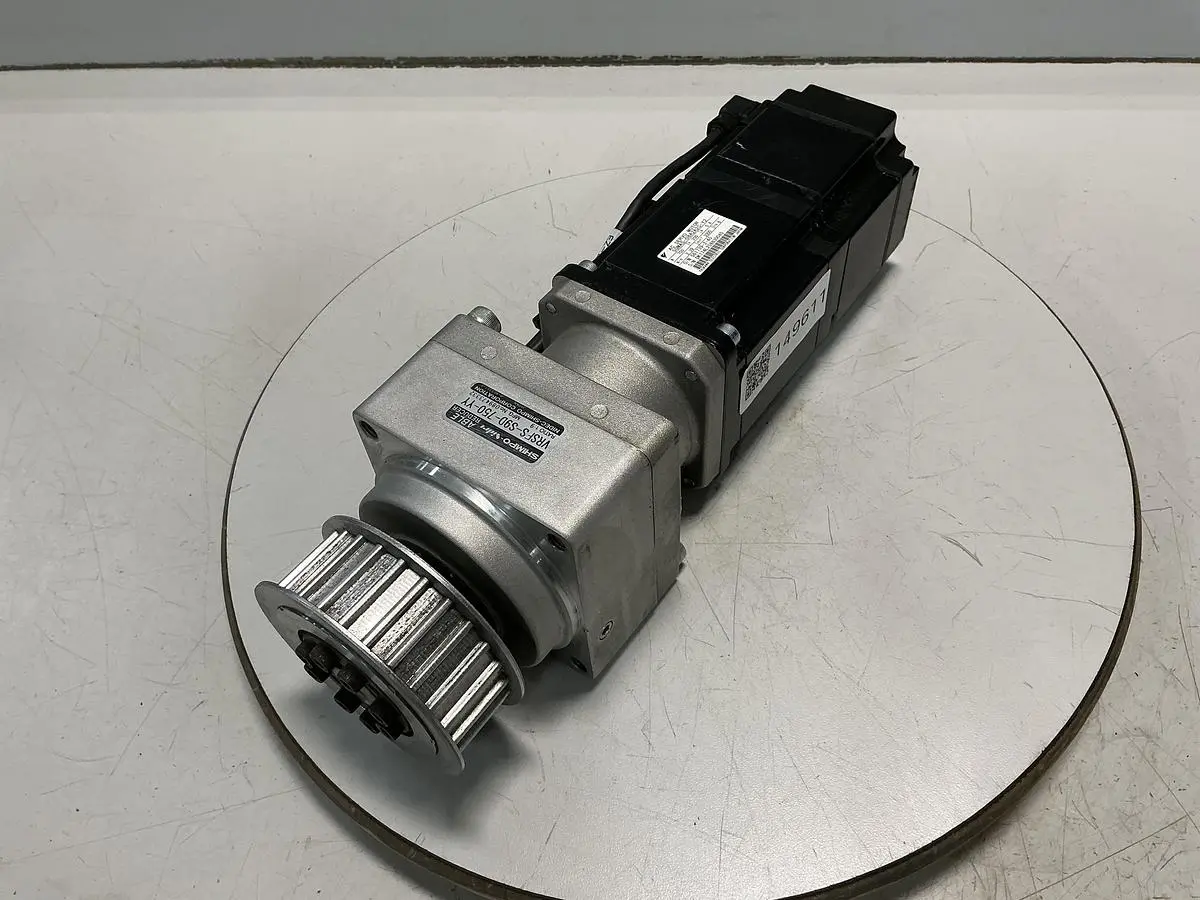 USED YASKAWA ELECTRIC SGMAS-08A2A2C-Y2