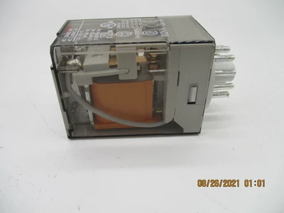 Allen Bradley 700-HA33A1 SER D New, open box General Purpose Relay