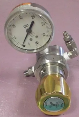 QTY. 1. VERIFLOW CORPORATION GAS REGULATOR, US GAU...