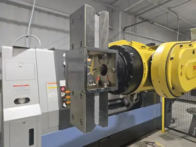 2012 Fanuc Robot R-2000i6 210FS Robotic Arm System w/ Camera System, Pallet Supports, Controllers,