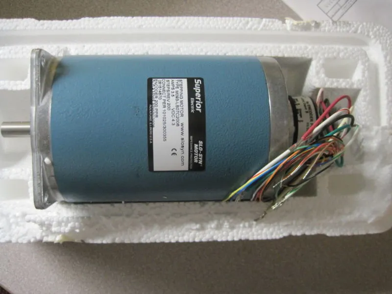 NEW SUPERIOR ELECTRIC M093-LS07C2006 MOTOR M093LS07C20
