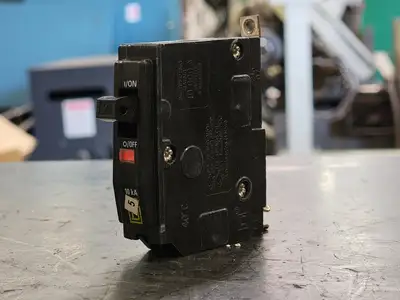 USED SQUARE D QOB130