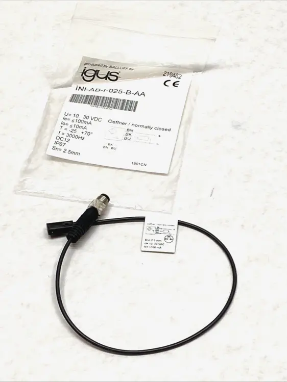 Used IGUS PROXIMITY SWITCH PNP NC M8 PLUG IP67 10-30VDC Proximity Sensors Michigan US | Maverick Industrial Sales #1093017