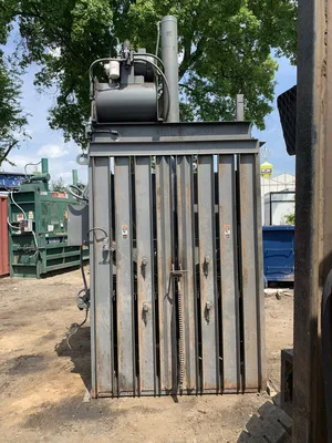 Selco V5-HD Vertical Baler