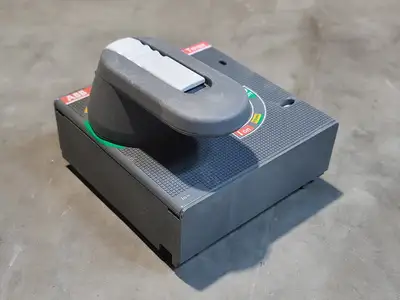 NEW ABB KT5RH