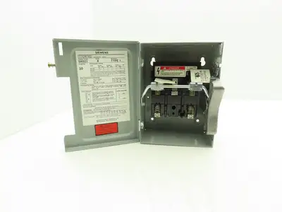 Siemens SN321 30A Fusible Heavy Duty Disconnect 240VAC 2 Pole Type 1 Series A