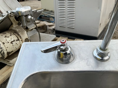 Used _UNKNOWN_ _UNKNOWN_ Sinks Michigan US | Miedema Asset Management Group #1475638