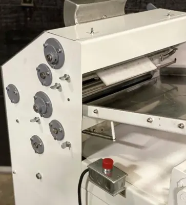 8-0208  Acme Rol Sheeter Model 8 with Moulding Saddle