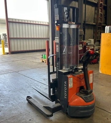 Used 2017 TOYOTA 8BWS13 Pallet Stackers Colorado US | Discount Forklift #1540007